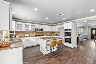 74 Linhaven, Irvine, CA 92602 - Photo 7