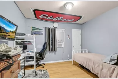 210 S Raitt, Santa Ana, CA 92703 - Photo 7