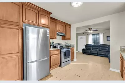 210 S Raitt, Santa Ana, CA 92703 - Photo 5