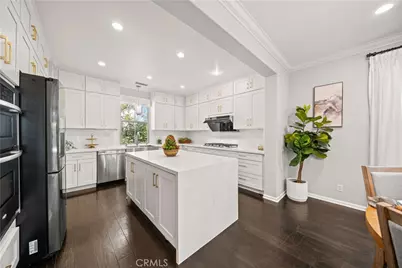 21 Fanpalm, Irvine, CA 92620 - Photo 7