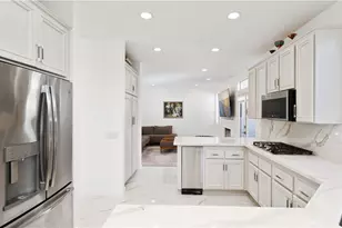 2421 E 16th, Newport Beach, CA 92663 - Photo 11