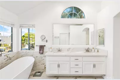 2421 E 16th #1, Newport Beach, CA 92663 - Photo 25