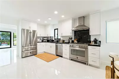 707 Begonia Avenue, Corona del Mar, CA 92625 - Photo 7