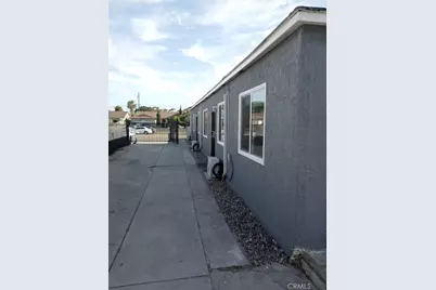 813 E Imperial, Los Angeles, CA 90059 - Photo 5