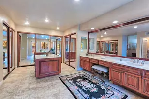 25641 Rapid Falls Rd, Laguna Hills, CA 92653 - Photo 37