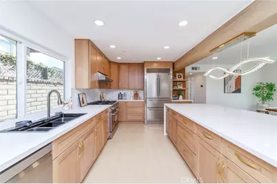 22733 Islamare, Lake Forest, CA 92630 - Photo 9