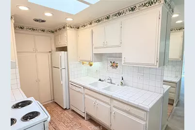 2189 Via Mariposa E #P, Laguna Woods, CA 92637 - Photo 11