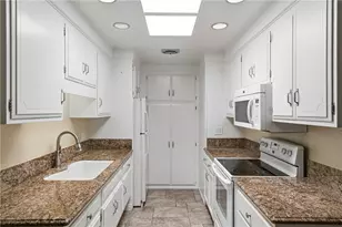 2156 E Via Mariposa, Laguna Woods, CA 92637 - Photo 7