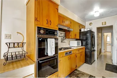 1550 N Bonita Court, Ontario, CA 91762 - Photo 11