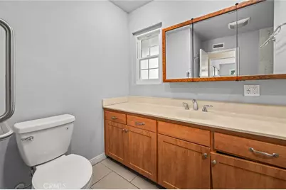 2750 E Diana Avenue, Anaheim, CA 92806 - Photo 23