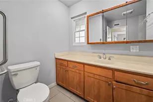 2750 E Diana Ave, Anaheim, CA 92806 - Photo 23