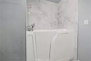 2750 E Diana Ave, Anaheim, CA 92806 - Photo 21