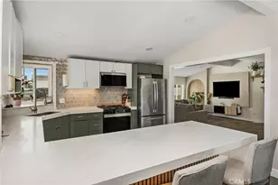 23301 Ridge Route Dr, Laguna Hills, CA 92653 - Photo 15