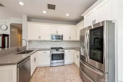 98 Via Barcelona, Rancho Santa Margarita, CA 92688 - Photo 7