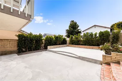 20761 Mission Ln, Huntington Beach, CA 92646 - Photo 45