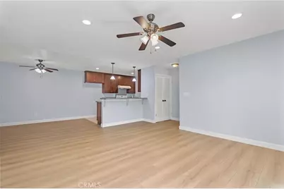 2501 W Sunflower Avenue #E16, Santa Ana, CA 92704 - Photo 9