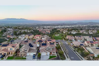 2805 Santa Fiora, Corona, CA 92882 - Photo 71