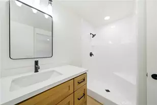 19562 Aragon Cir, Huntington Beach, CA 92646 - Photo 29