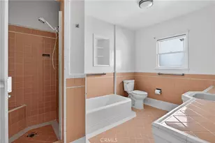 1225 Smithwood Dr, Los Angeles, CA 90035 - Photo 27