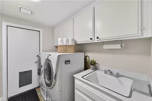 21482 Countryside Dr, Lake Forest, CA 92630 - Photo 33