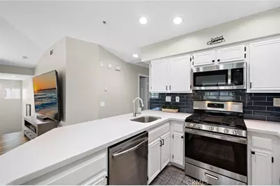 153 Valley View Terrace, Mission Viejo, CA 92692 - Photo 5