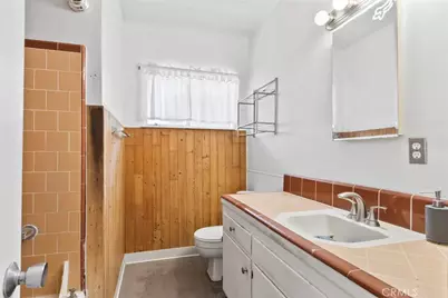 2106 W Forest, Anaheim, CA 92804 - Photo 25