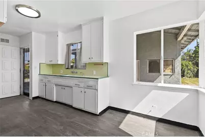 2106 W Forest, Anaheim, CA 92804 - Photo 7