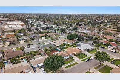 1410 W Camden Place, Santa Ana, CA 92704 - Photo 35