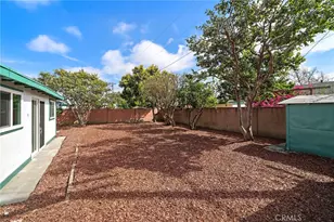 1410 W Camden Pl, Santa Ana, CA 92704 - Photo 25