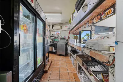 201 W Whittier, Montebello, CA 90640 - Photo 37