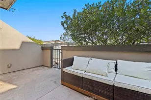 2175 Pacific Ave, Costa Mesa, CA 92627 - Photo 43