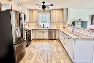 7552 Rhine Dr, Huntington Beach, CA 92647 - Photo 1