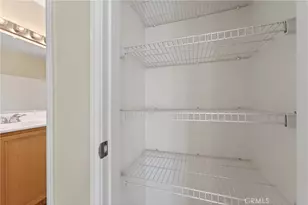 28234 Picadilly Pl, Castaic, CA 91384 - Photo 31