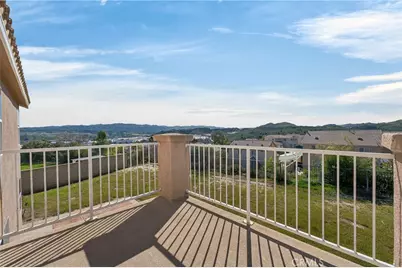 28234 Picadilly Place, Castaic, CA 91384 - Photo 3