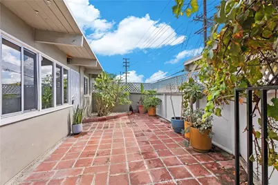 1124 Victoria, Costa Mesa, CA 92627 - Photo 7