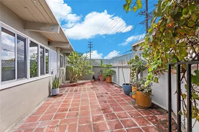 1124 Victoria, Costa Mesa, CA 92627 - Photo 7