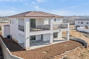 16765 La Bella Villa, Riverside, CA 92503 - Photo 23