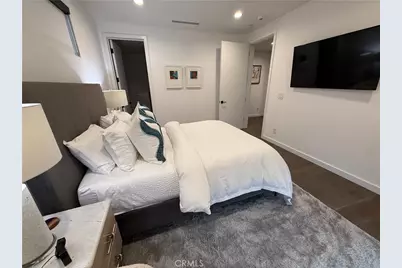 116 W Channel Islands Boulevard, Oxnard, CA 93035 - Photo 25