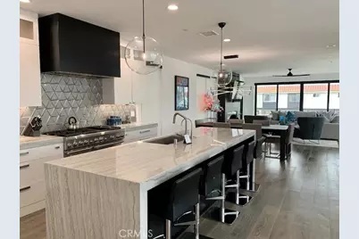 116 W Channel Islands Boulevard, Oxnard, CA 93035 - Photo 11