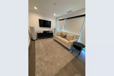 116 W Channel Islands Boulevard, Oxnard, CA 93035 - Photo 31