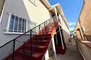 3936 Montclair, Los Angeles, CA 90018 - Photo 7