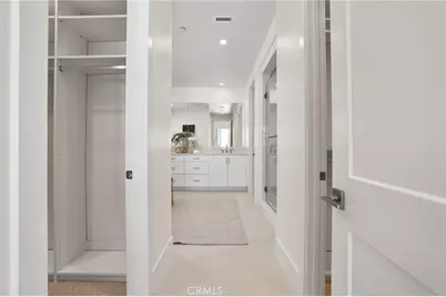 107 Orbit, Irvine, CA 92618 - Photo 33