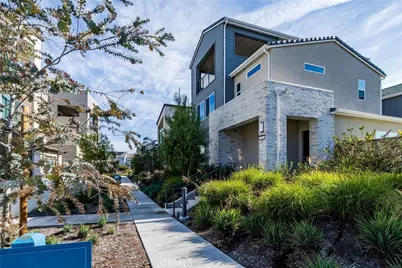 241 Proctor, Irvine, CA 92618 - Photo 5