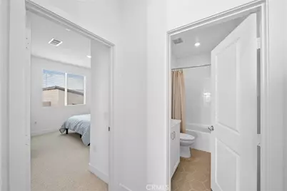 241 Proctor, Irvine, CA 92618 - Photo 39