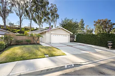 27105 Ayamonte, Mission Viejo, CA 92692 - Photo 5