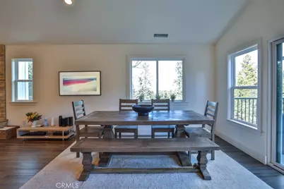 28622 Shenandoah Drive, Lake Arrowhead, CA 92352 - Photo 11