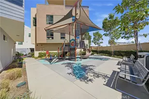 627 Cardiff Reef, Costa Mesa, CA 92627 - Photo 5