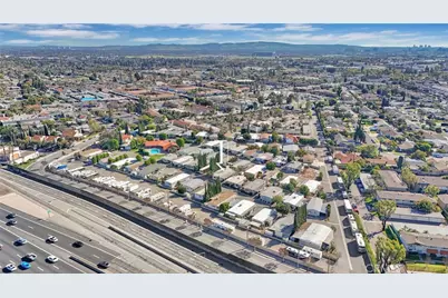 39 Via Entrada, Tustin, CA 92780 - Photo 31