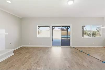 7325 Round Hill Drive, Lancaster, CA 93536 - Photo 7