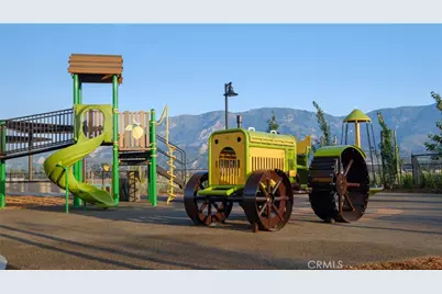 567 Eureka Drive, Santa Paula, CA 93060 - Photo 5